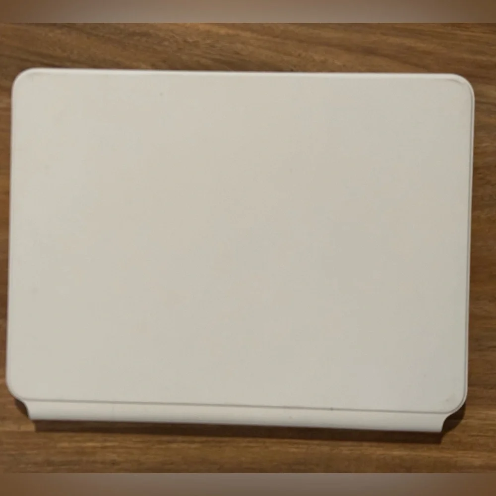 Apple iPad Magic Keyboard - White